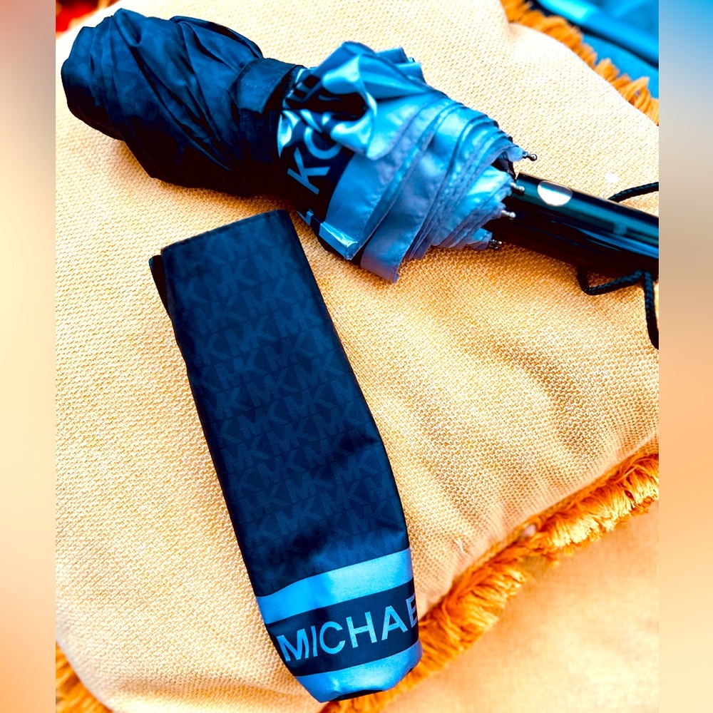 Michael Kors Umbrella